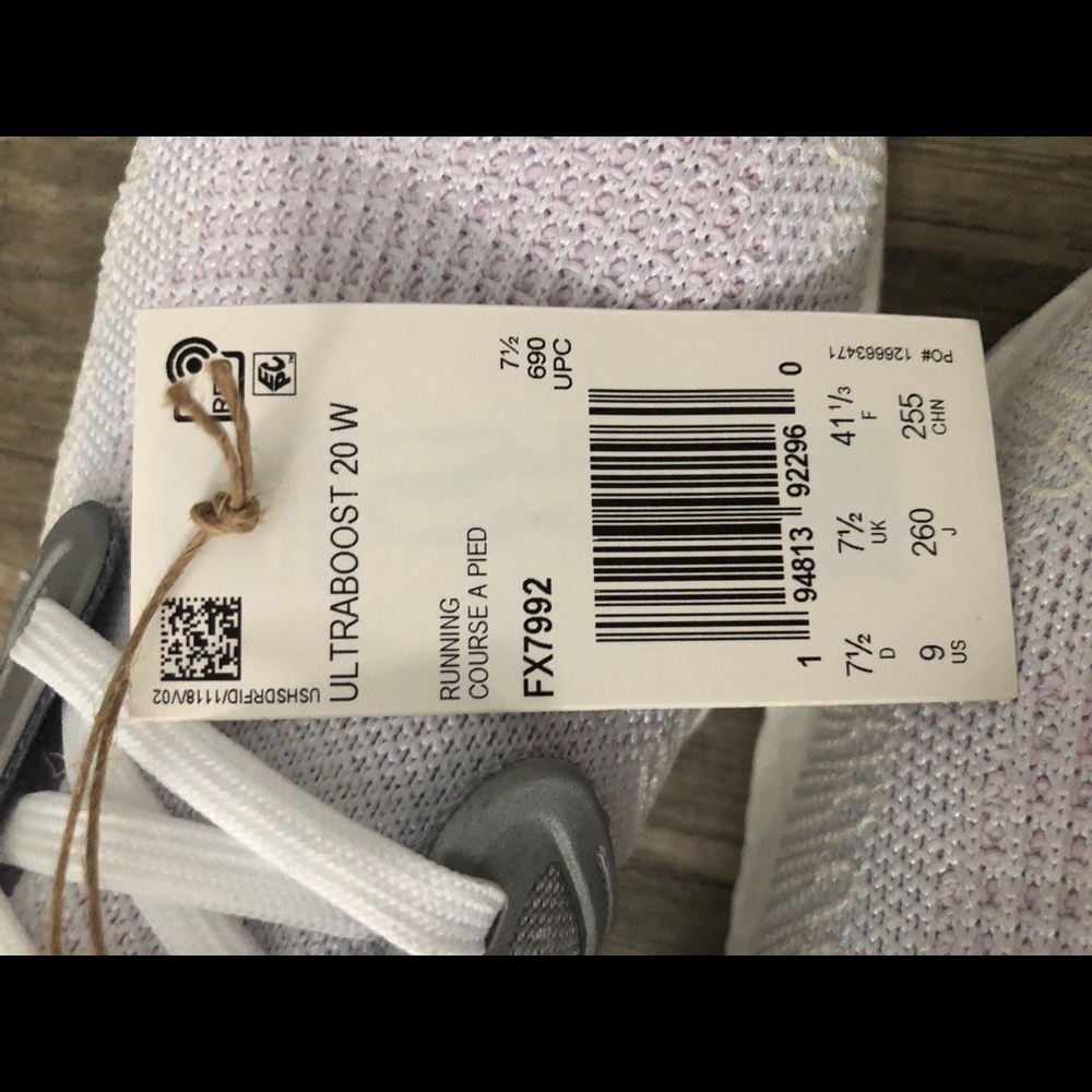Adidas Ultraboost - Picture 2 of 3